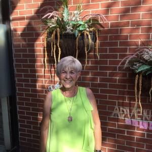 Meet your Posher, Paulette